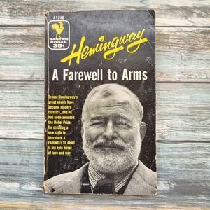 A Farewell to‎ Arms Ernest Hemingway Vtg 1955 Bantam A1240 Paperback
